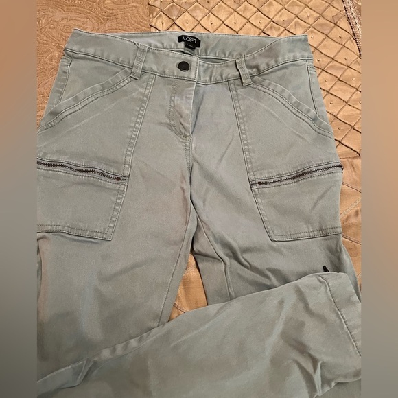 Ann Taylor Loft Pants - Ann Taylor Loft/women’s light green pants, size 4
